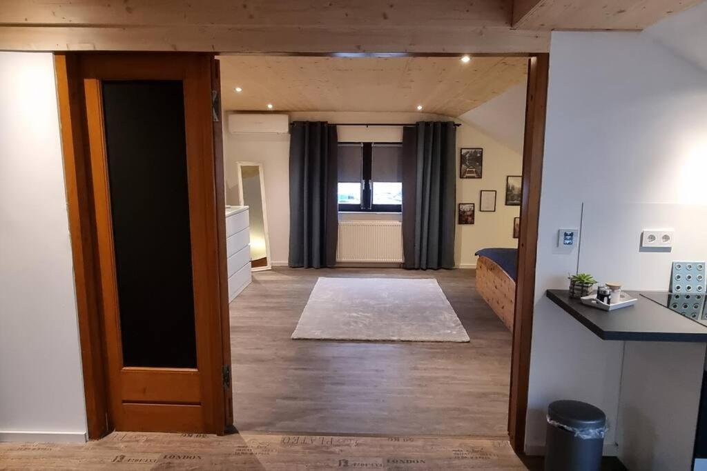 Capa Ferienwohnung Pfalz Neustadt an der Weinstraße Exterior foto